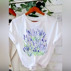Floral Graphic Tee Shirt Lavender Flowers White Cotton Size M